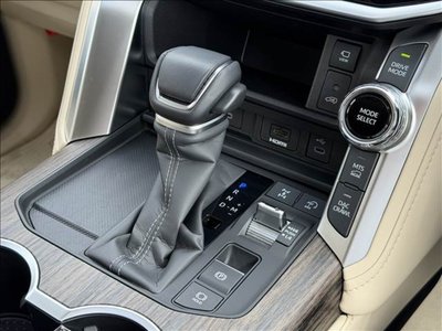 صورة مصغرة 17 لـ 2025 Toyota LAND CRUISER 300