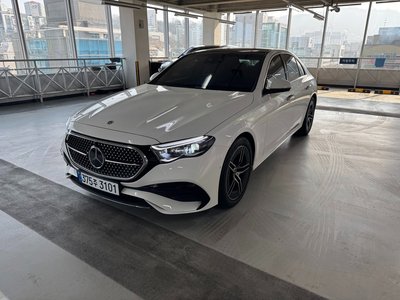 MERCEDES-BENZ E-CLASS - 4
