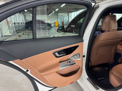 MERCEDES-BENZ E-CLASS - 10