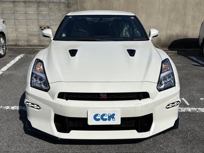 NISSAN GT-R - 2