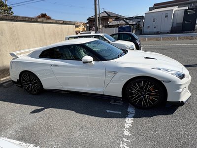 NISSAN GT-R - 5