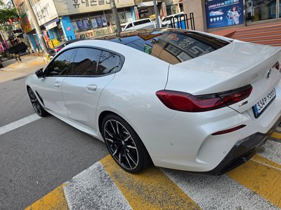 BMW 8 SERIES - 3