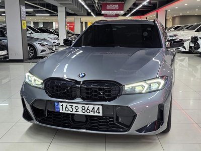 2025 BMW 3 SERIES photo 3