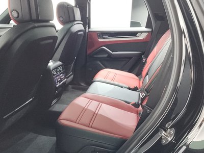 2025 Porsche CAYENNE — миниатюра 27