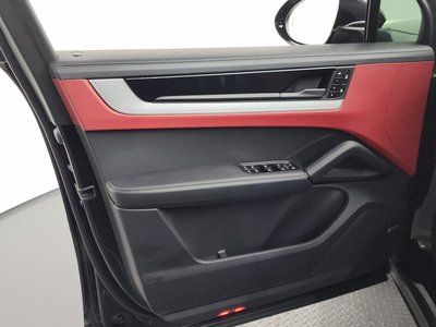 2025 Porsche CAYENNE — миниатюра 14