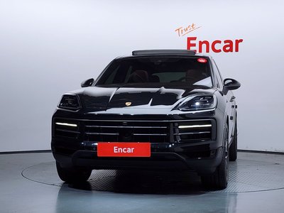 صورة 2 لـ 2025 Porsche CAYENNE