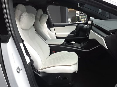 2023 Tesla MODEL X — миниатюра 11
