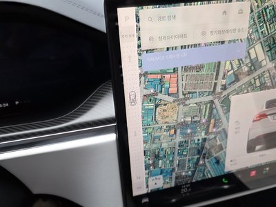 2023 Tesla MODEL X photo 9