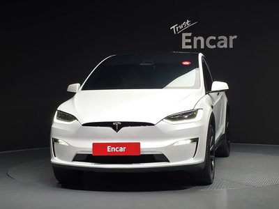 2023 Tesla MODEL X photo 2