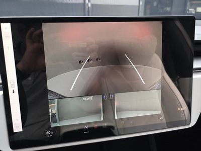 2023 Tesla MODEL X — миниатюра 15