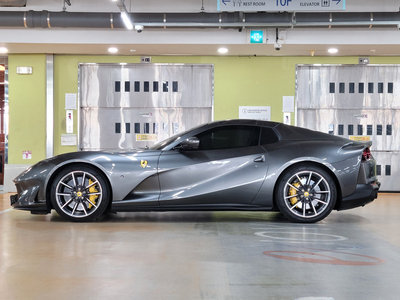 صورة 4 لـ 2022 Ferrari 812 GTS