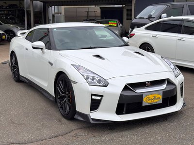 NISSAN GT-R - 3