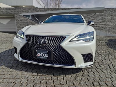 LEXUS LS - 6