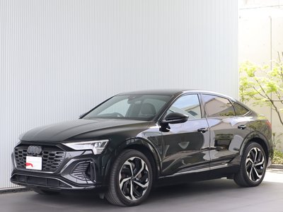 AUDI Q8 - 6