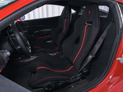 FERRARI 488 PISTA - 3