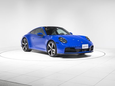 PORSCHE 911 - 4