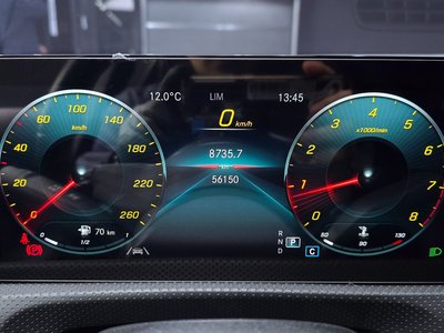 MERCEDES-BENZ A-CLASS - 8