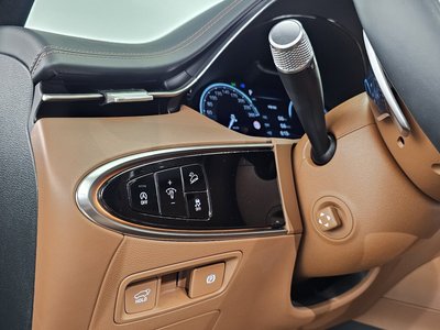 2021 Genesis GV70 — миниатюра 29
