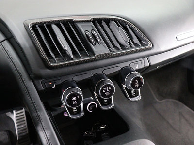 AUDI R8 - 4