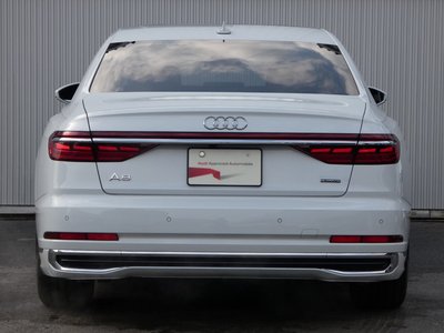 AUDI A8 - 8