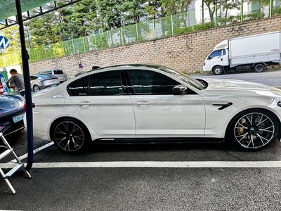 صورة 7 لـ 2020 BMW M5