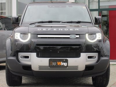 LAND ROVER DEFENDER - 3