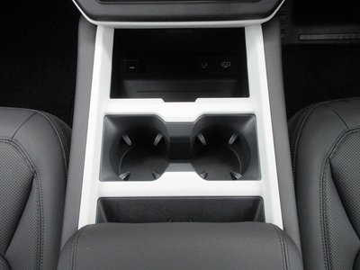 2025 LAND Rover DEFENDER — миниатюра 46