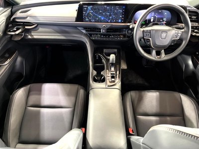 TOYOTA CROWN - 2