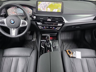 BMW 5 SERIES - 5