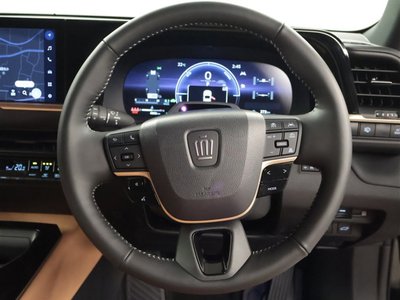 2024 Toyota CROWN SPORT photo 6