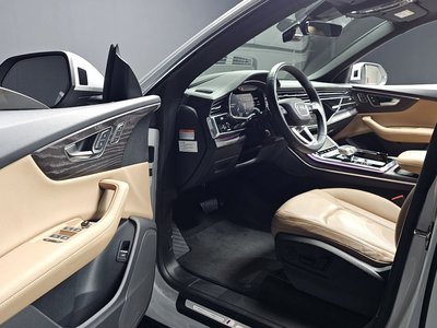 صورة 10 لـ 2023 AUDI Q8
