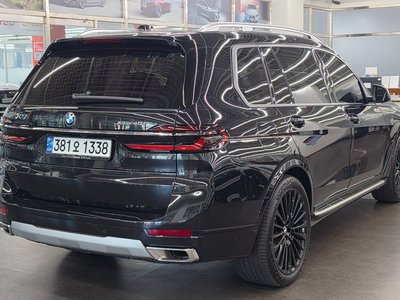 2024 BMW X7 photo 4