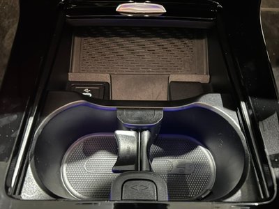 2025 Mercedes-BENZ GLC — миниатюра 20
