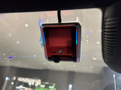 2025 Mercedes-BENZ GLC — миниатюра 33