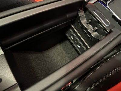 2025 Mercedes-BENZ GLC — миниатюра 18