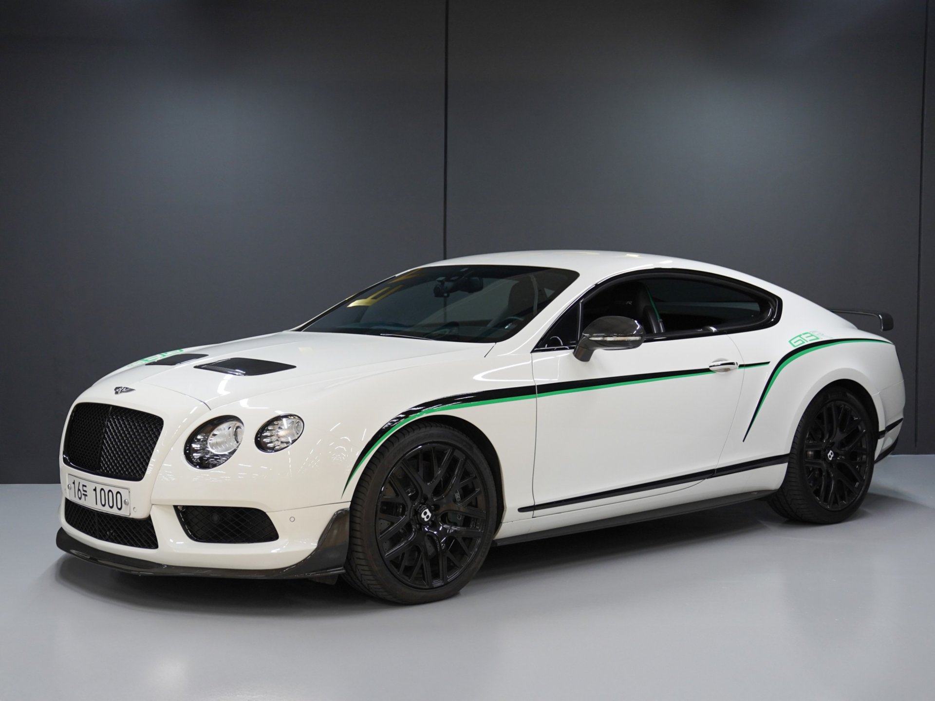BENTLEY CONTINENTAL - View 1
