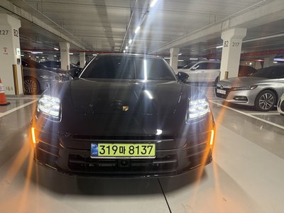 PORSCHE PANAMERA - 1