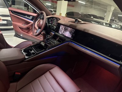 PORSCHE PANAMERA - 8