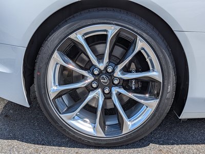 صورة مصغرة 12 لـ 2019 Lexus LC