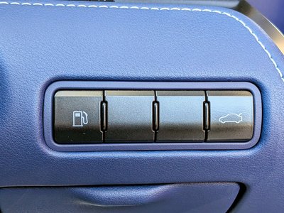 صورة مصغرة 44 لـ 2019 Lexus LC