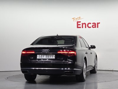 AUDI A8 - 4