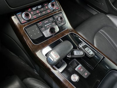 AUDI A8 - 9