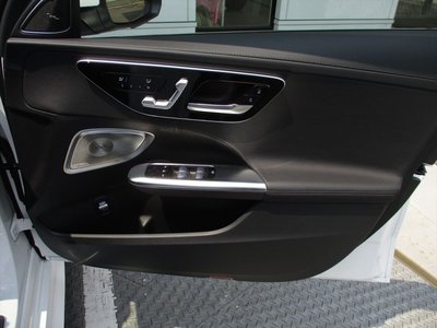 2025 Mercedes-BENZ C-CLASS 缩略图 24