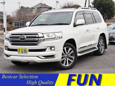TOYOTA LAND CRUISER 200