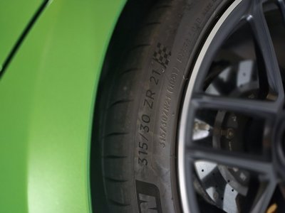 2023 Mercedes-BENZ GT AMG 照片 3