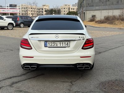 MERCEDES-BENZ E-CLASS - 5