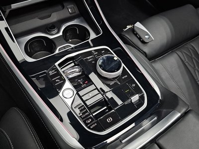 2025 BMW X5 — миниатюра 12