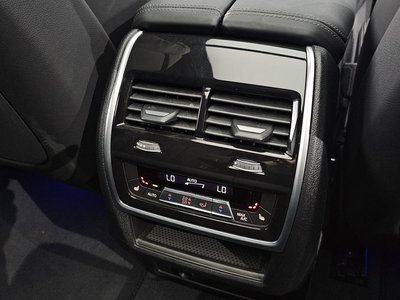2025 BMW X5 — миниатюра 31