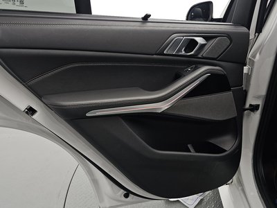 2025 BMW X5 — миниатюра 15