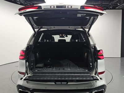 2025 BMW X5 — миниатюра 33